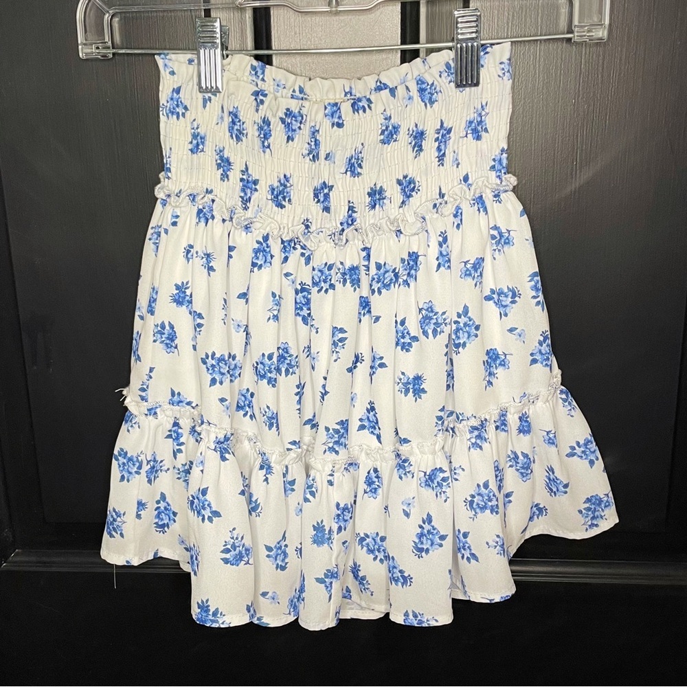 𝅺Altar’d State Blue Floral Flowy Skirt size XS